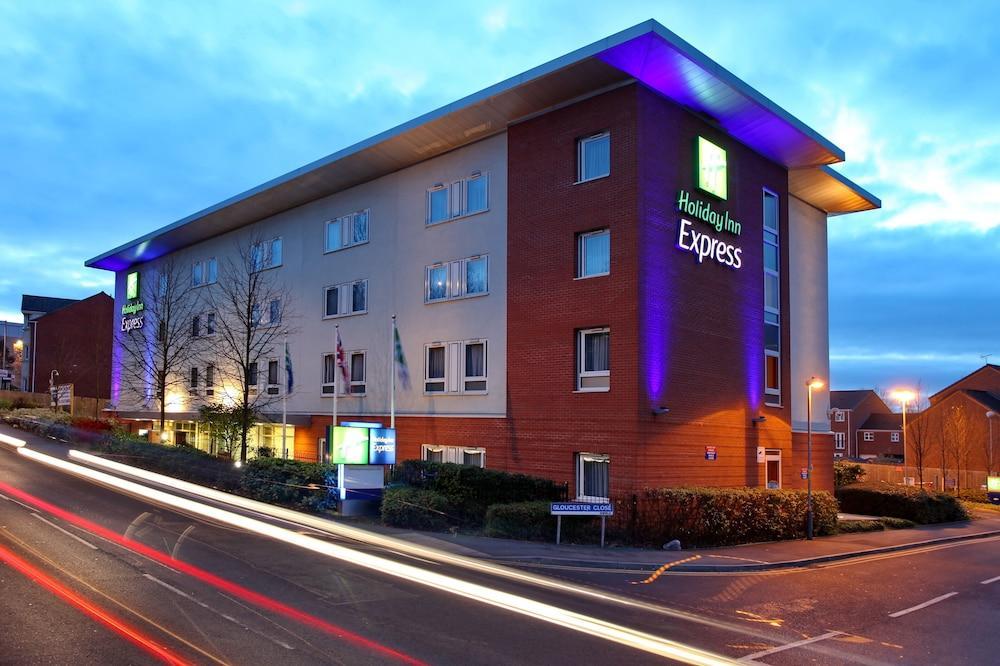 Holiday Inn Express Birmingham Redditch By Ihg Exterior photo
