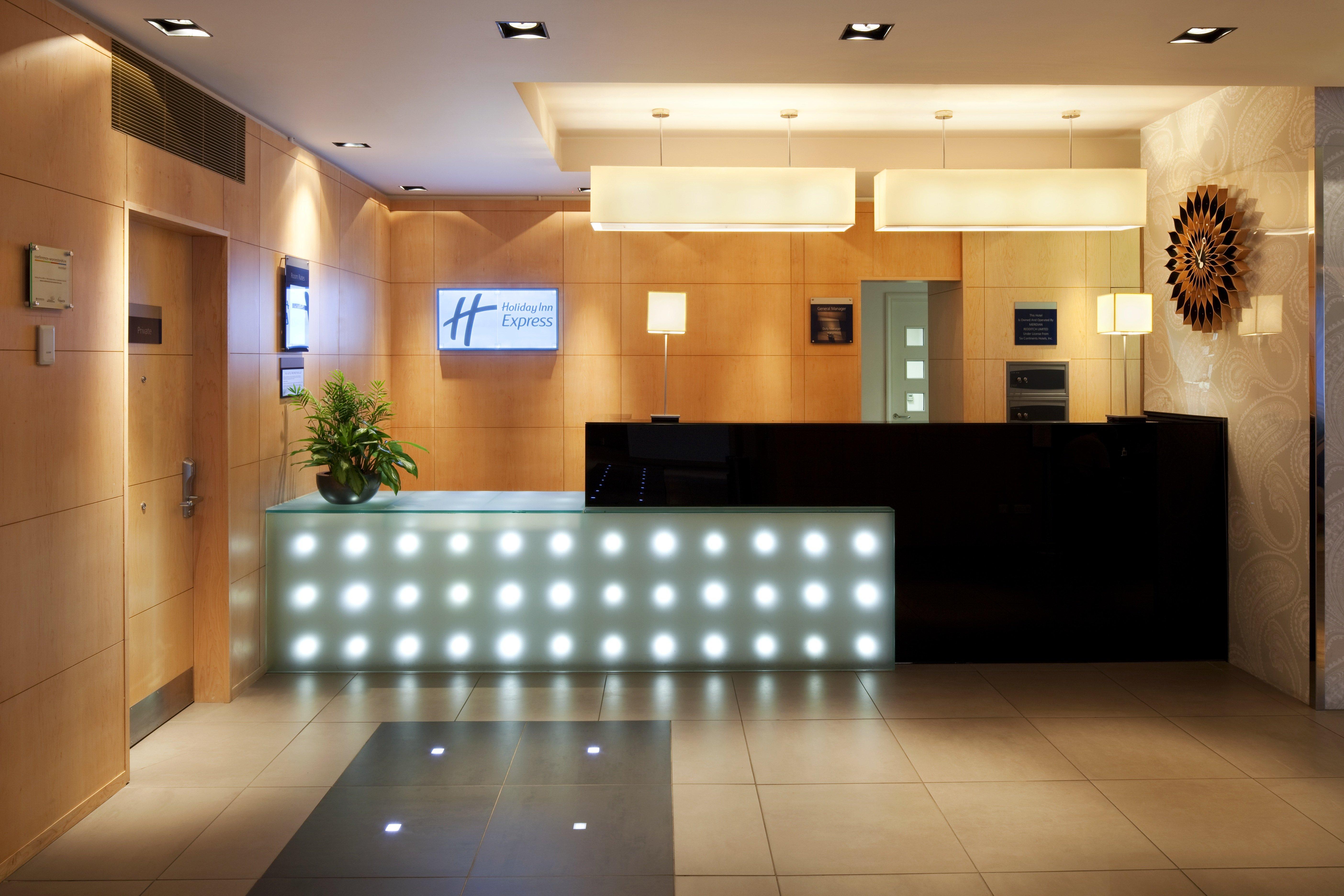 Holiday Inn Express Birmingham Redditch By Ihg Interior photo
