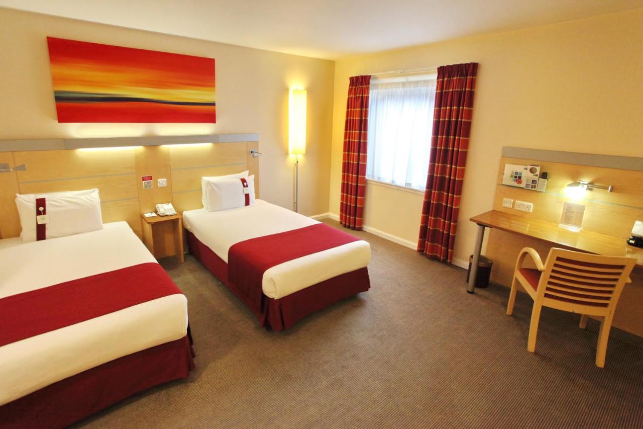 Holiday Inn Express Birmingham Redditch By Ihg Exterior photo