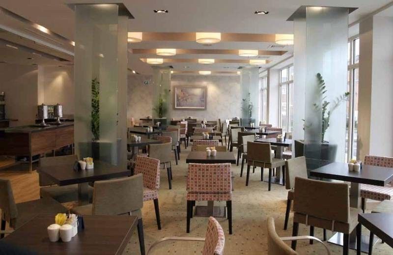 Holiday Inn Express Birmingham Redditch By Ihg Restaurant photo