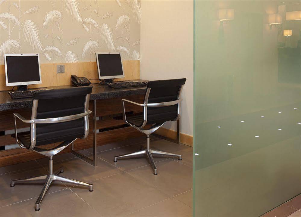 Holiday Inn Express Birmingham Redditch By Ihg Exterior photo